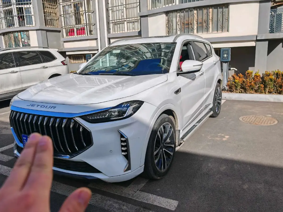 2023 Jetour X70 Plus 1.6T 197HP L4 7DCT