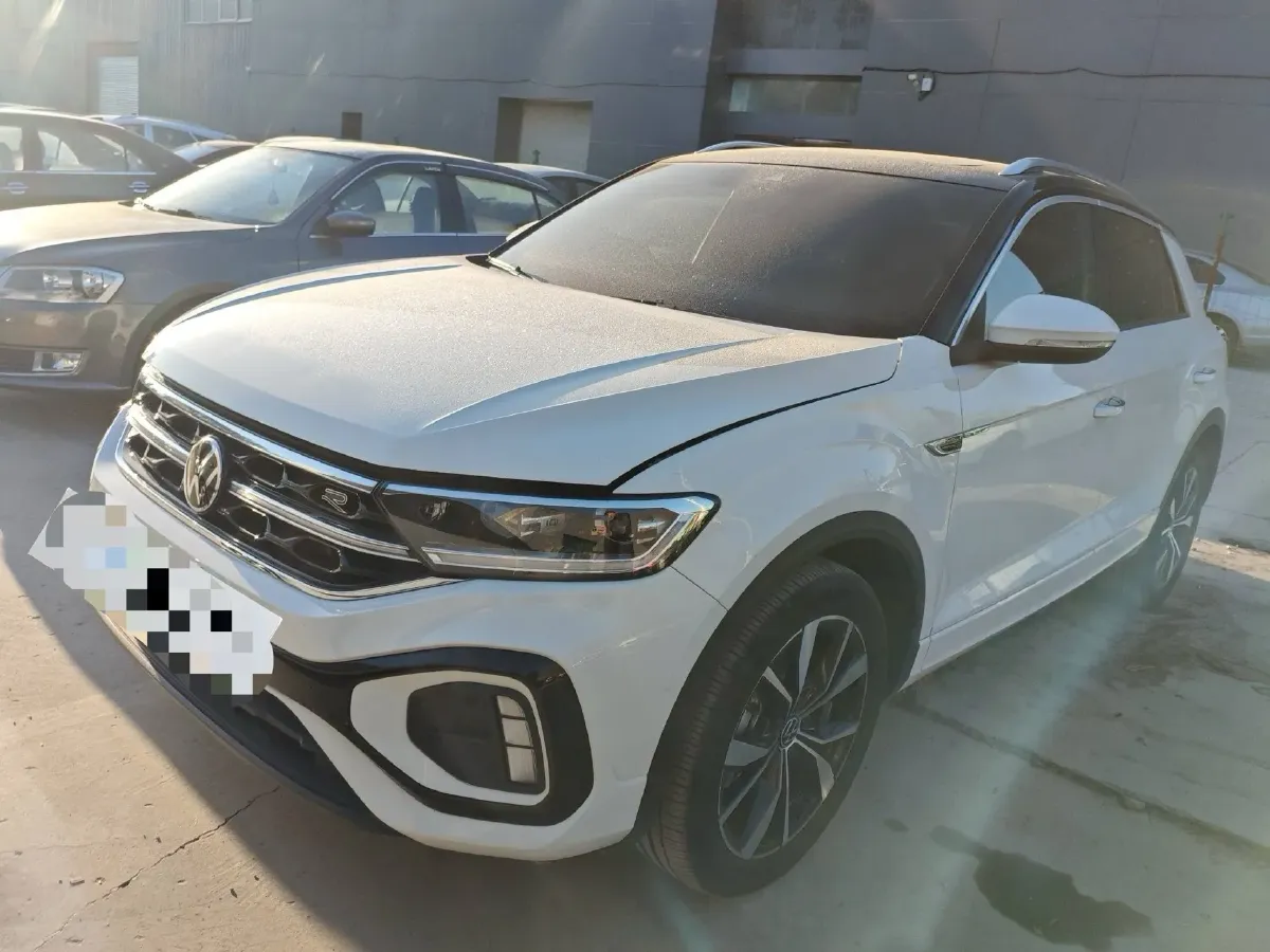 2023 Volkswagen T-Roc 1.5T 160HP L4 7DCT,autocango,china used car exporter,china ev exporter,chinese used car exporter,chinese used ev exporter