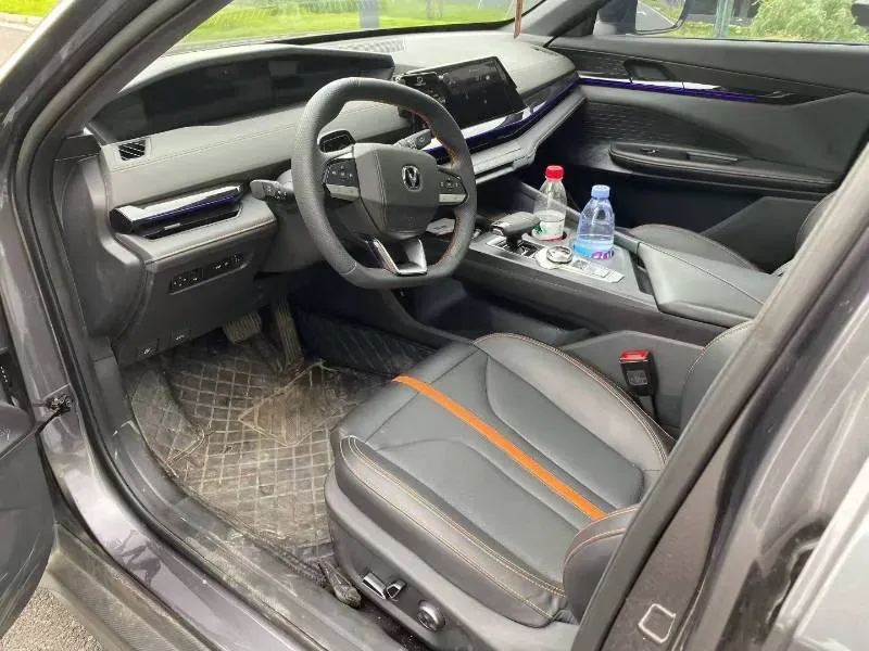 2024 ChangAn UNI-V 1.5T 188HP L4 7DCT,autocango,china used car exporter,china ev exporter,chinese used car exporter,chinese used ev exporter