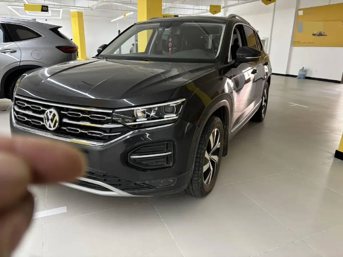 2019 Jeep Cherokee 2.0T 234HP L4 9AT