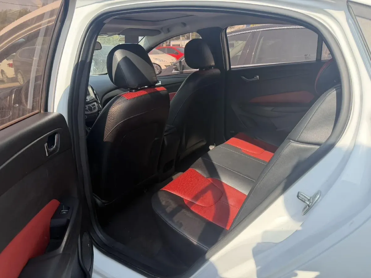 2017 Chery Arrizo 5 1.5L 116HP L4 CVT,autocango,china used car exporter,china ev exporter,chinese used car exporter,chinese used ev exporter