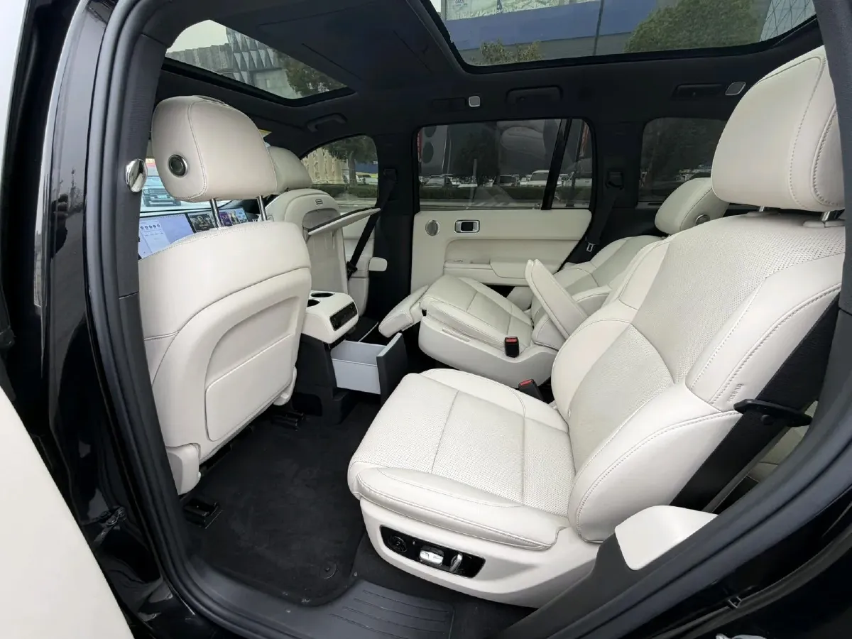 2024 Li L9 Range Extended 154HP REEV 52.3KWH,autocango,china used car exporter,china ev exporter,chinese used car exporter,chinese used ev exporter