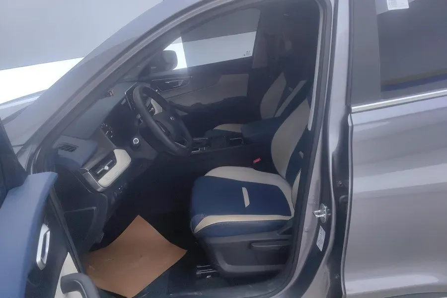 2023 Chery Tiggo 5x 1.5L 120HP L4 CVT,autocango,china used car exporter,china ev exporter,chinese used car exporter,chinese used ev exporter