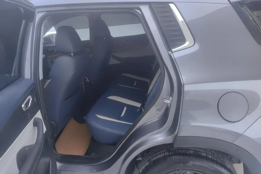 2023 Chery Tiggo 5x 1.5L 120HP L4 CVT,autocango,china used car exporter,china ev exporter,chinese used car exporter,chinese used ev exporter