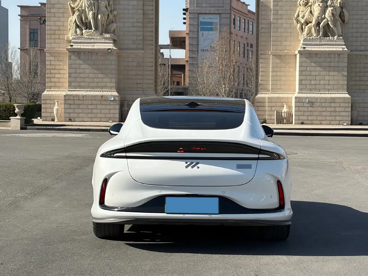 2024 IM L6 BEV 75KWH,autocango,china used car exporter,china ev exporter,chinese used car exporter,chinese used ev exporter