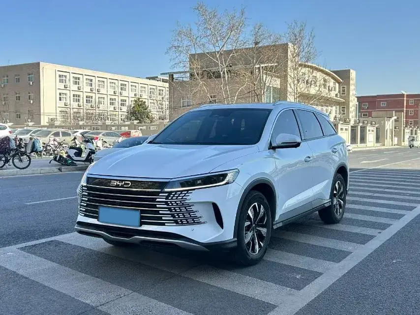 2025 BYD Sea Lion 05 DM-i 1.5L 101HP L4 E-CVT PHEV 12.9KWH