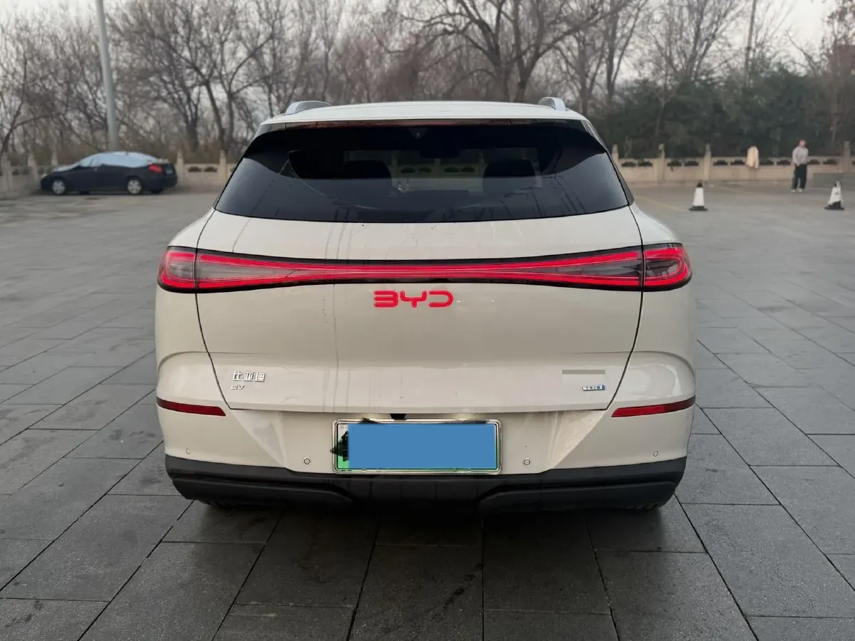 2025 LanDian E5 PLUS 1.5L 95HP L4 E-CVT PHEV,autocango,china used car exporter,china ev exporter,chinese used car exporter,chinese used ev exporter