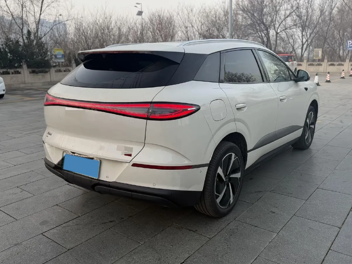 2025 LanDian E5 PLUS 1.5L 95HP L4 E-CVT PHEV,autocango,china used car exporter,china ev exporter,chinese used car exporter,chinese used ev exporter