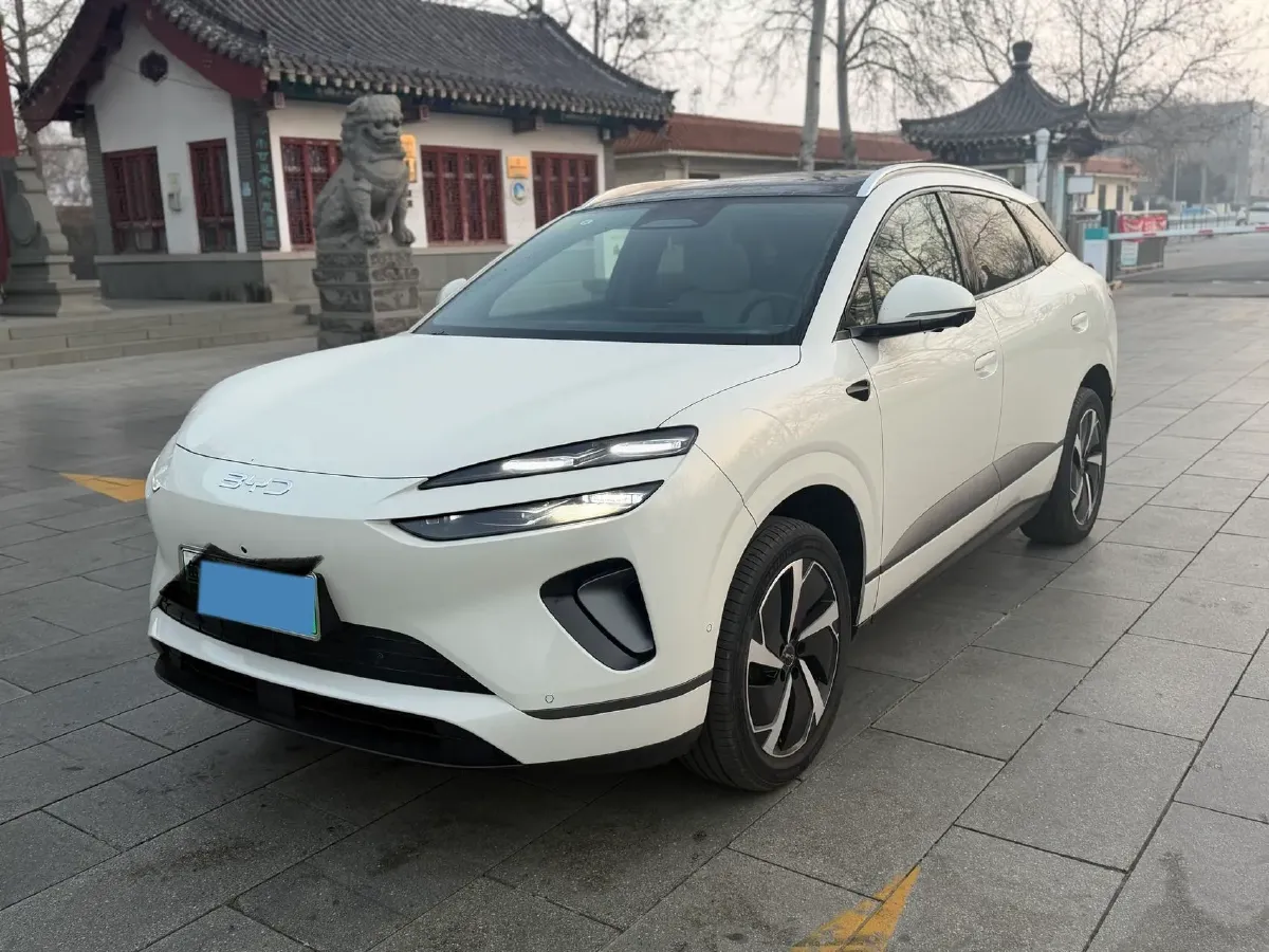 2025 LanDian E5 PLUS 1.5L 95HP L4 E-CVT PHEV,autocango,china used car exporter,china ev exporter,chinese used car exporter,chinese used ev exporter