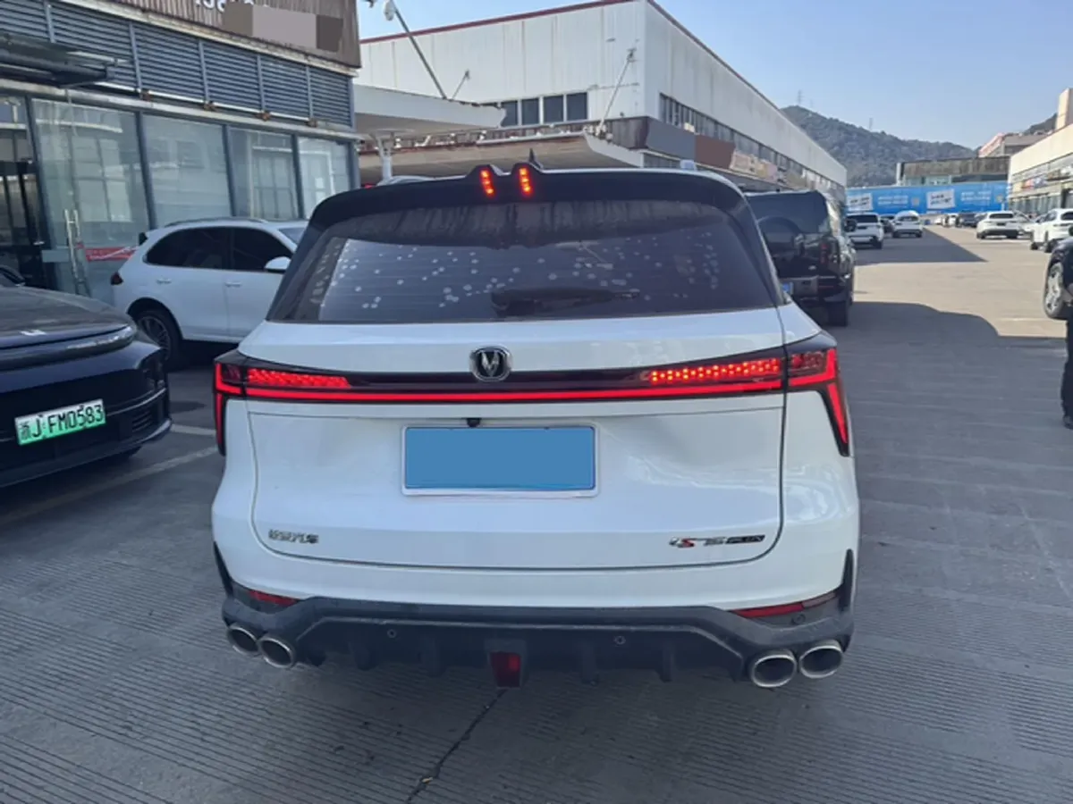 2022 ChangAn CS75 Plus 2.0T 233HP L4 8AT,autocango,china used car exporter,china ev exporter,chinese used car exporter,chinese used ev exporter
