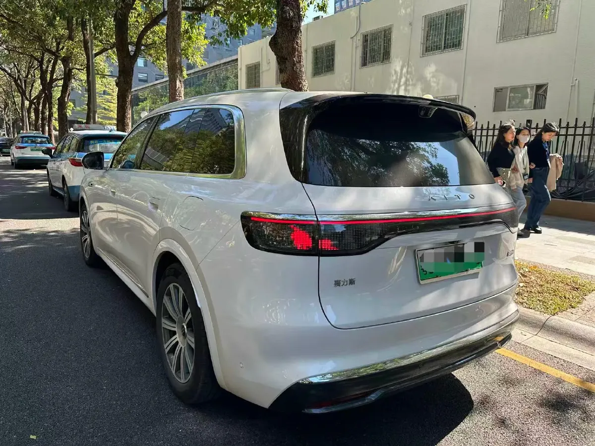 2025 HIMA AITO M8 REEV 160HP REEV 37KWH,autocango,china used car exporter,china ev exporter,chinese used car exporter,chinese used ev exporter