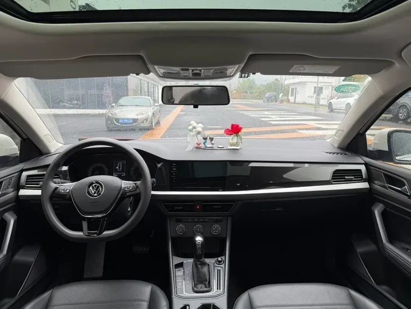 2021 Volkswagen Lavida 1.5L 113HP L4 6AT,autocango,china used car exporter,china ev exporter,chinese used car exporter,chinese used ev exporter