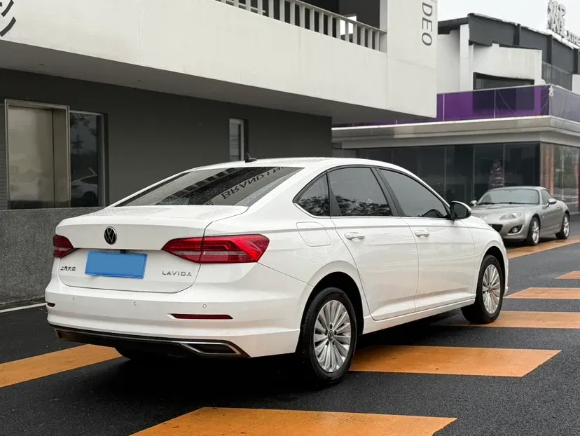 2021 Volkswagen Lavida 1.5L 113HP L4 6AT,autocango,china used car exporter,china ev exporter,chinese used car exporter,chinese used ev exporter