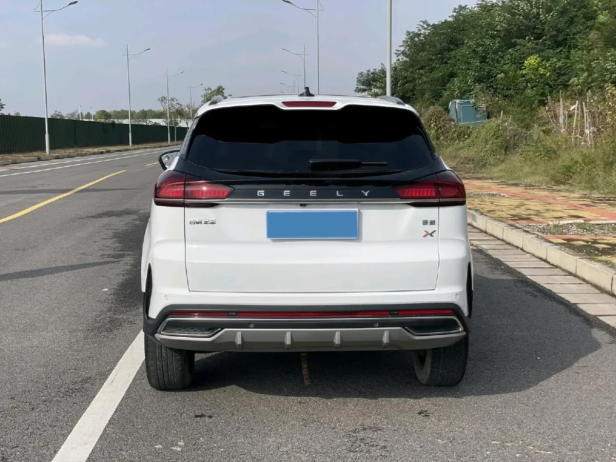 2022 Geely Azkarra 1.8T 184HP L4 7DCT,autocango,china used car exporter,china ev exporter,chinese used car exporter,chinese used ev exporter