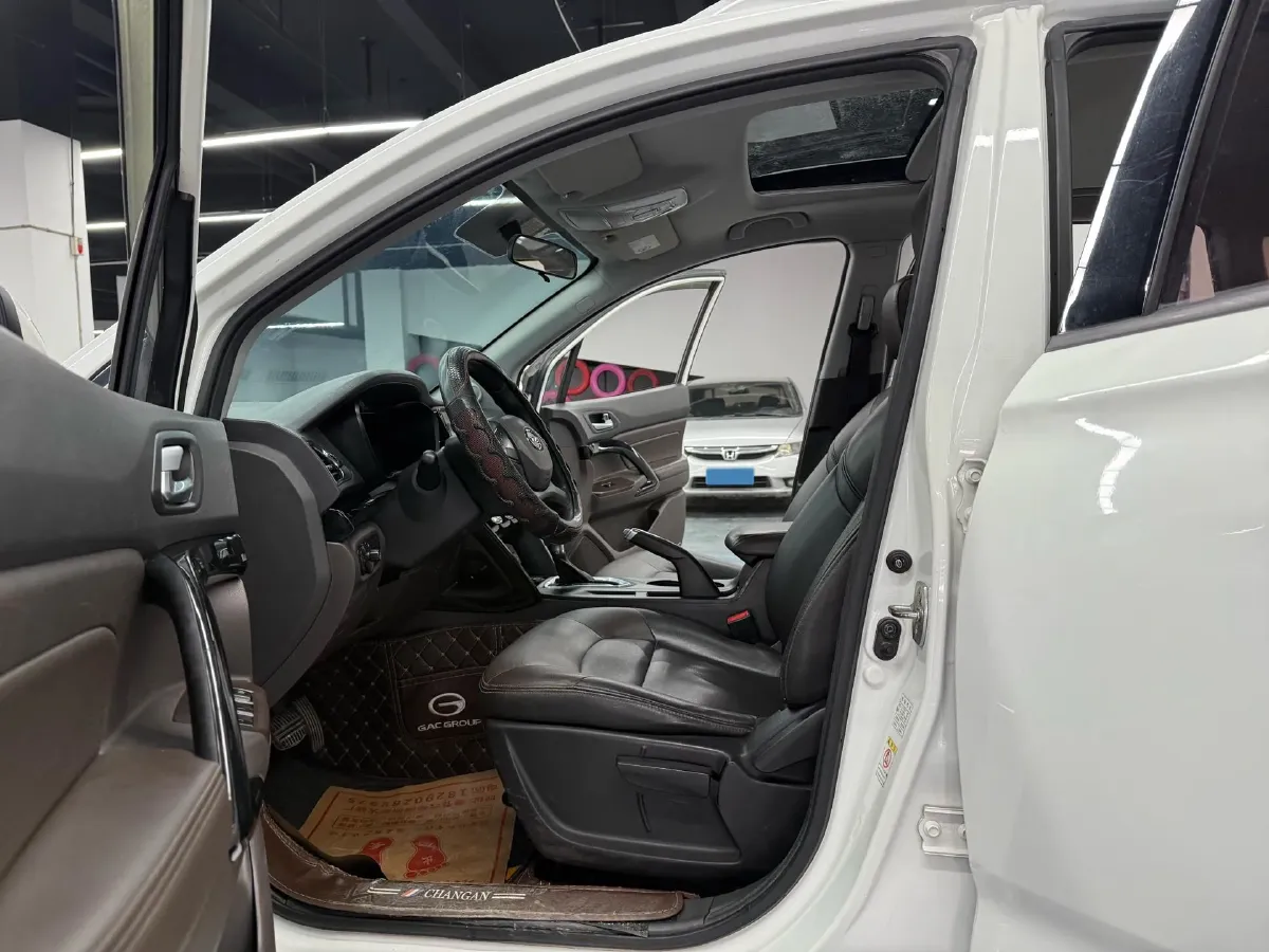 2017 GAC Trumpchi GS4 1.3T 137HP L4 7DCT,autocango,china used car exporter,china ev exporter,chinese used car exporter,chinese used ev exporter