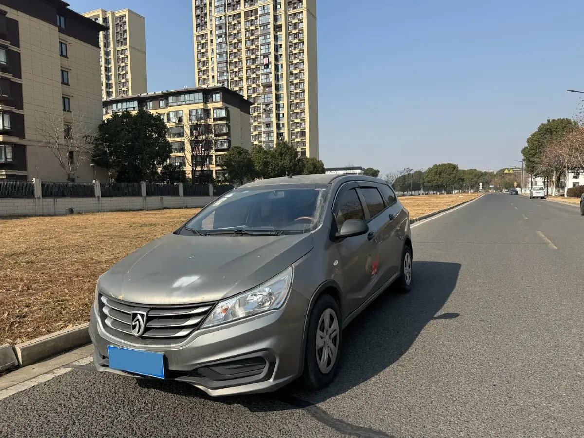 2017 BaoJun 310W 1.2L 82HP L4 6MT