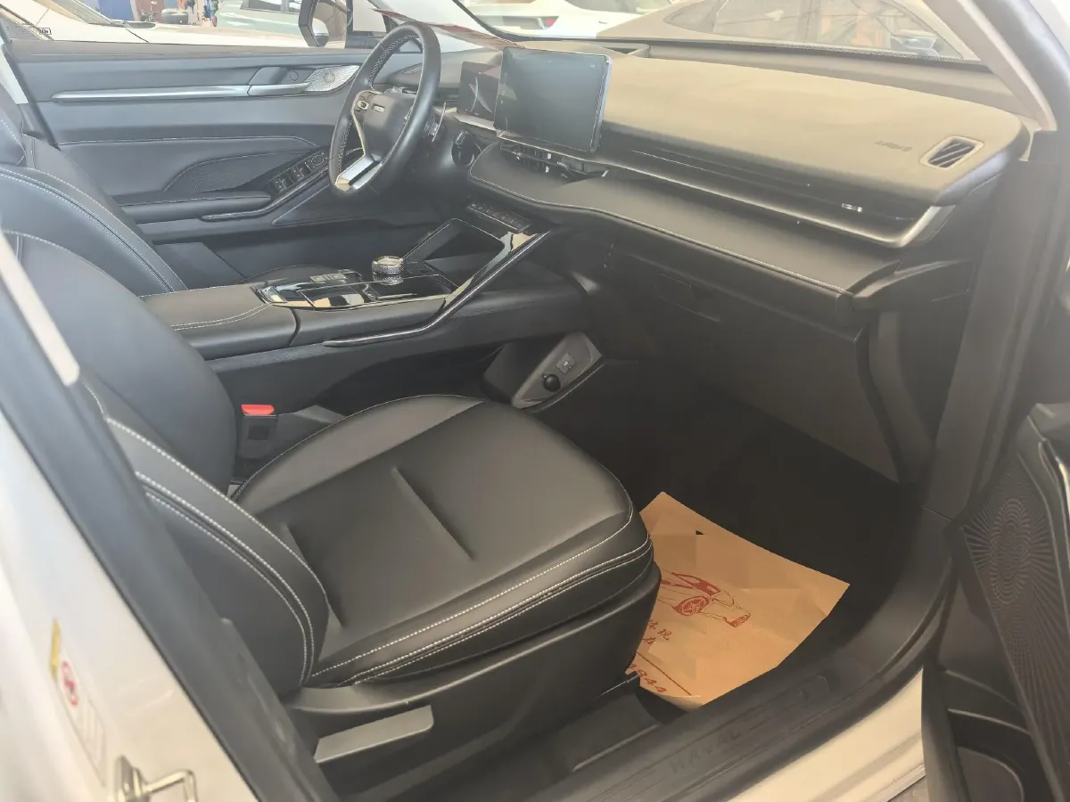 2021 Haval H6 2.0T 211HP L4 7DCT,autocango,china used car exporter,china ev exporter,chinese used car exporter,chinese used ev exporter