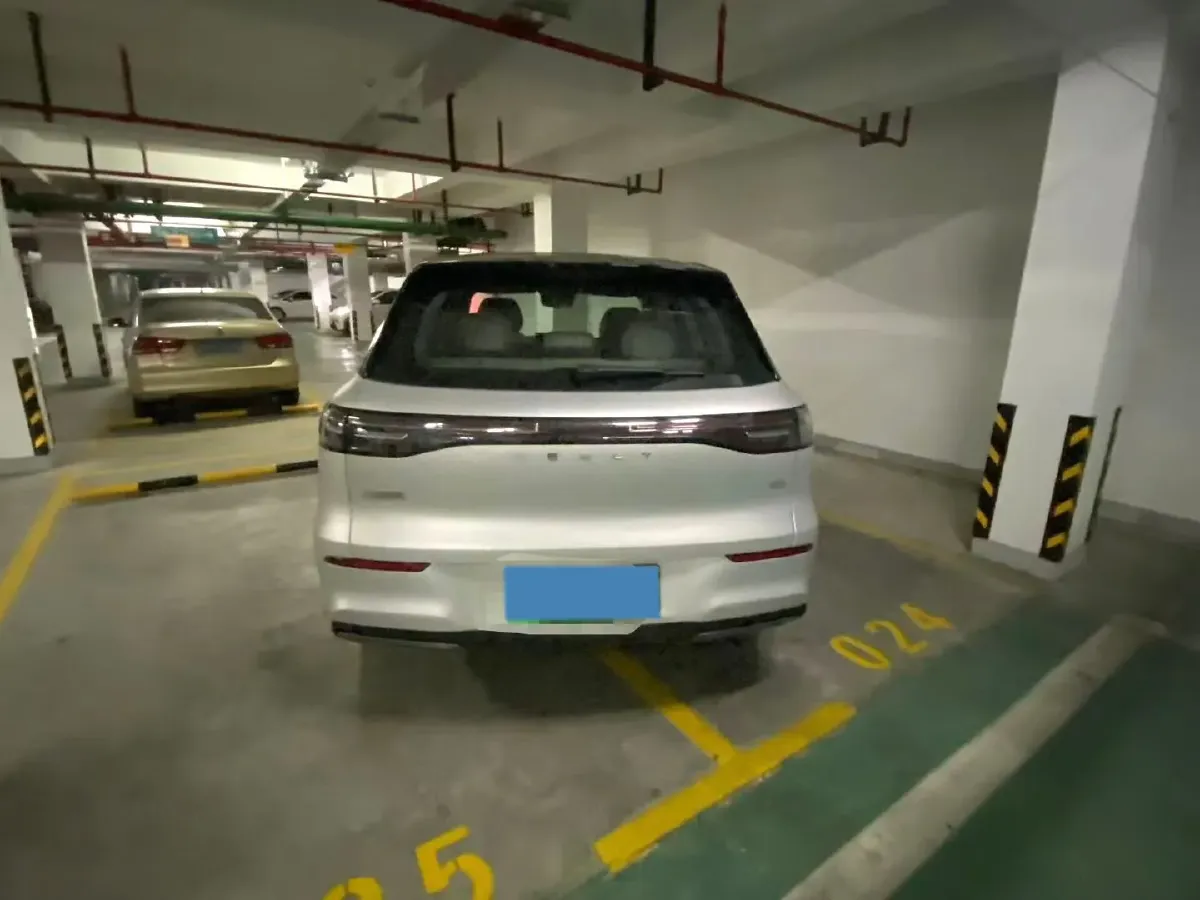 2024 Geely Emgrand L HiP 1.5T 181HP L4 3DHT PHEV 15.5KWH,autocango,china used car exporter,china ev exporter,chinese used car exporter,chinese used ev exporter