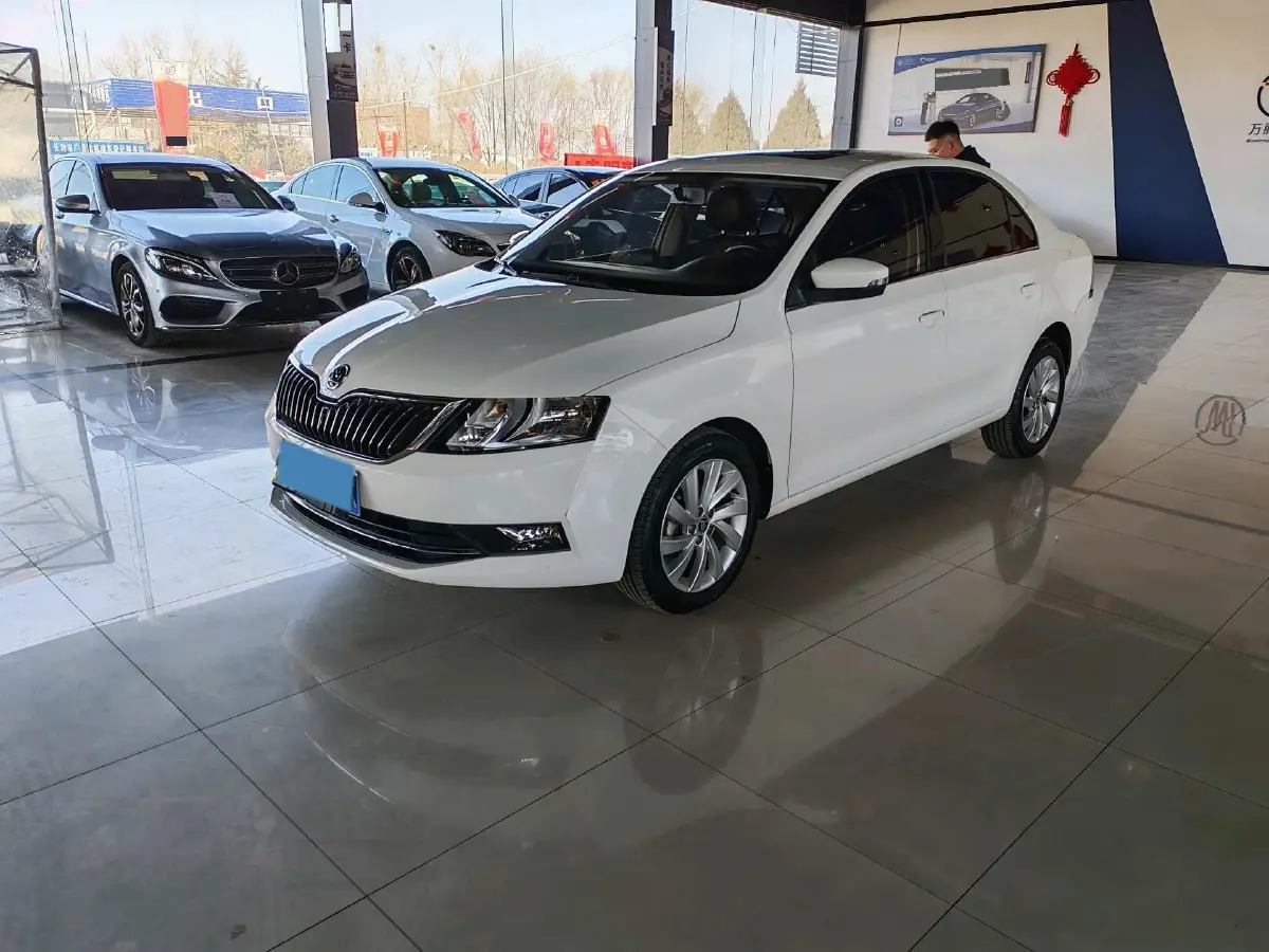 2018 Skoda Rapid 1.6L 110HP L4 6AT
