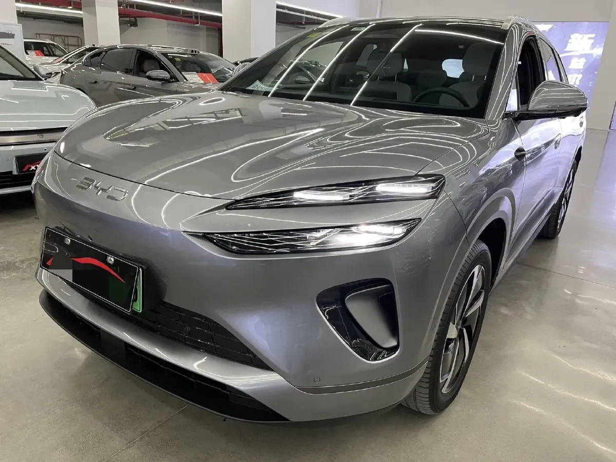 2025 LanDian E5 PLUS 1.5L 95HP L4 E-CVT PHEV,autocango,china used car exporter,china ev exporter,chinese used car exporter,chinese used ev exporter