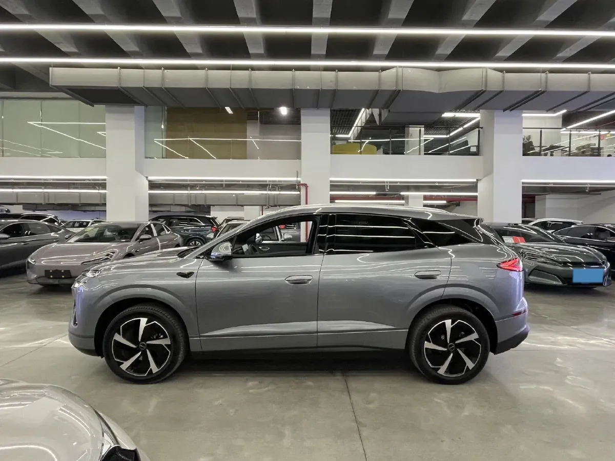 2025 LanDian E5 PLUS 1.5L 95HP L4 E-CVT PHEV,autocango,china used car exporter,china ev exporter,chinese used car exporter,chinese used ev exporter