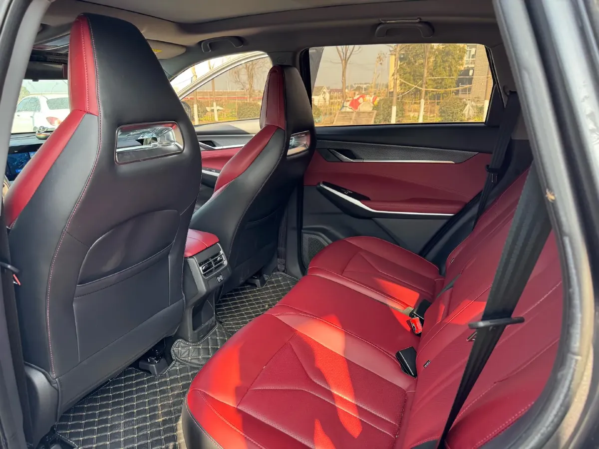 2022 ChangAn CS75 Plus 1.5T 188HP L4 8AT,autocango,china used car exporter,china ev exporter,chinese used car exporter,chinese used ev exporter