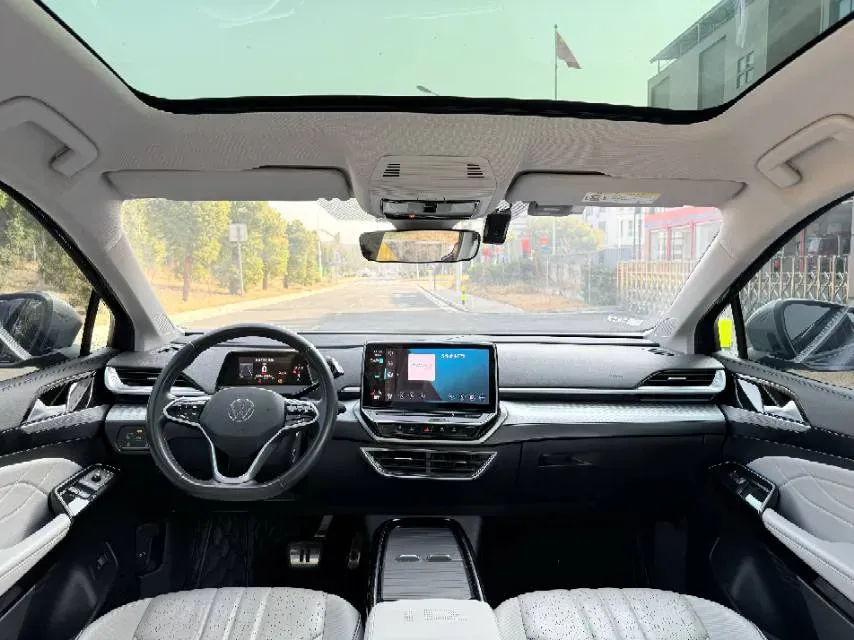 2021 Volkswagen Alltrack 2.0T 190HP L4 7DCT,autocango,china used car exporter,china ev exporter,chinese used car exporter,chinese used ev exporter