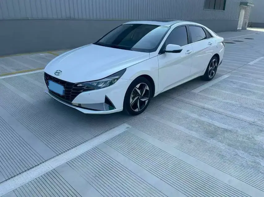 2021 Hyundai Elantra 1.5L 115HP L4 CVT