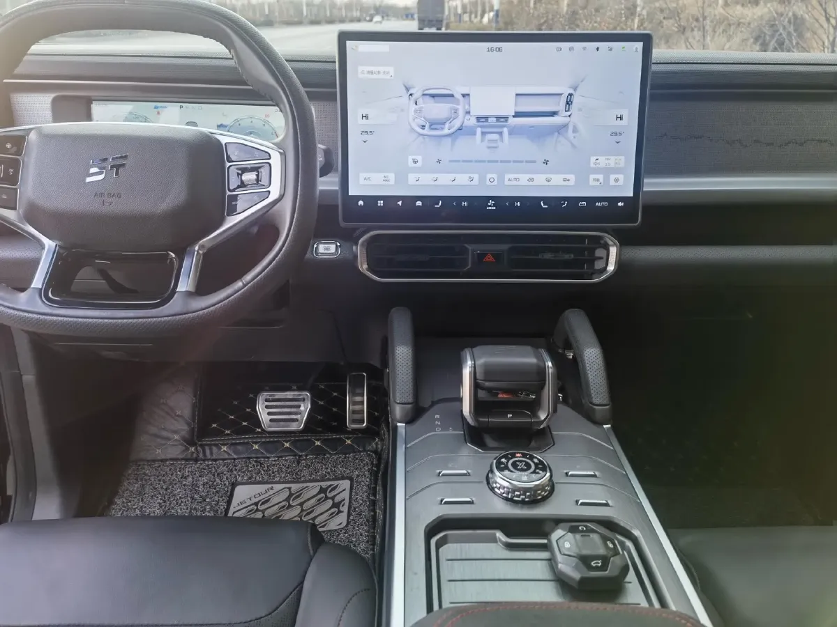 2023 Jetour Traveller 2.0T 254HP L4 7DCT,autocango,china used car exporter,china ev exporter,chinese used car exporter,chinese used ev exporter