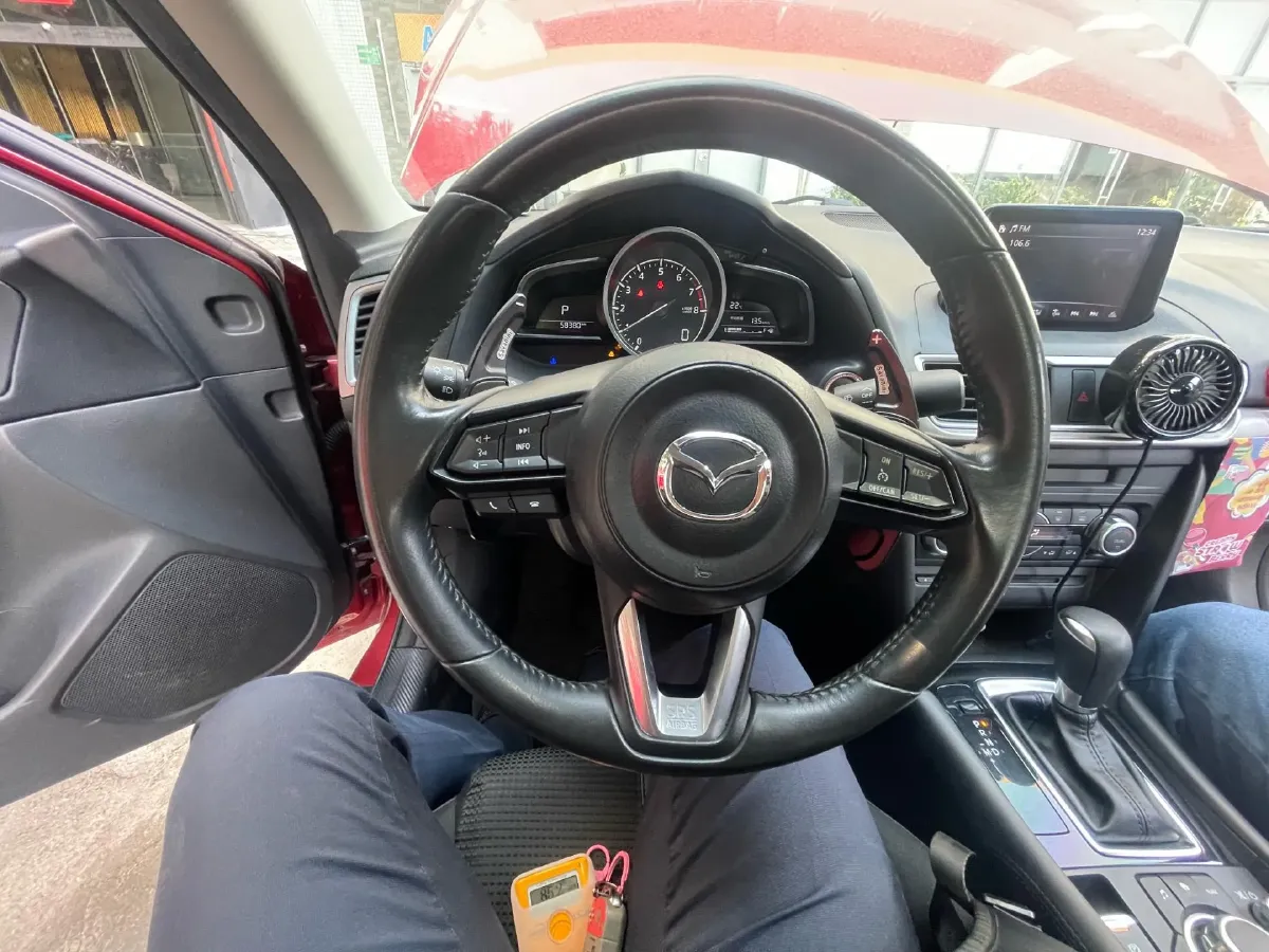 2017 Mazda 3 Axela 1.5L 117HP L4 6AT,autocango,china used car exporter,china ev exporter,chinese used car exporter,chinese used ev exporter