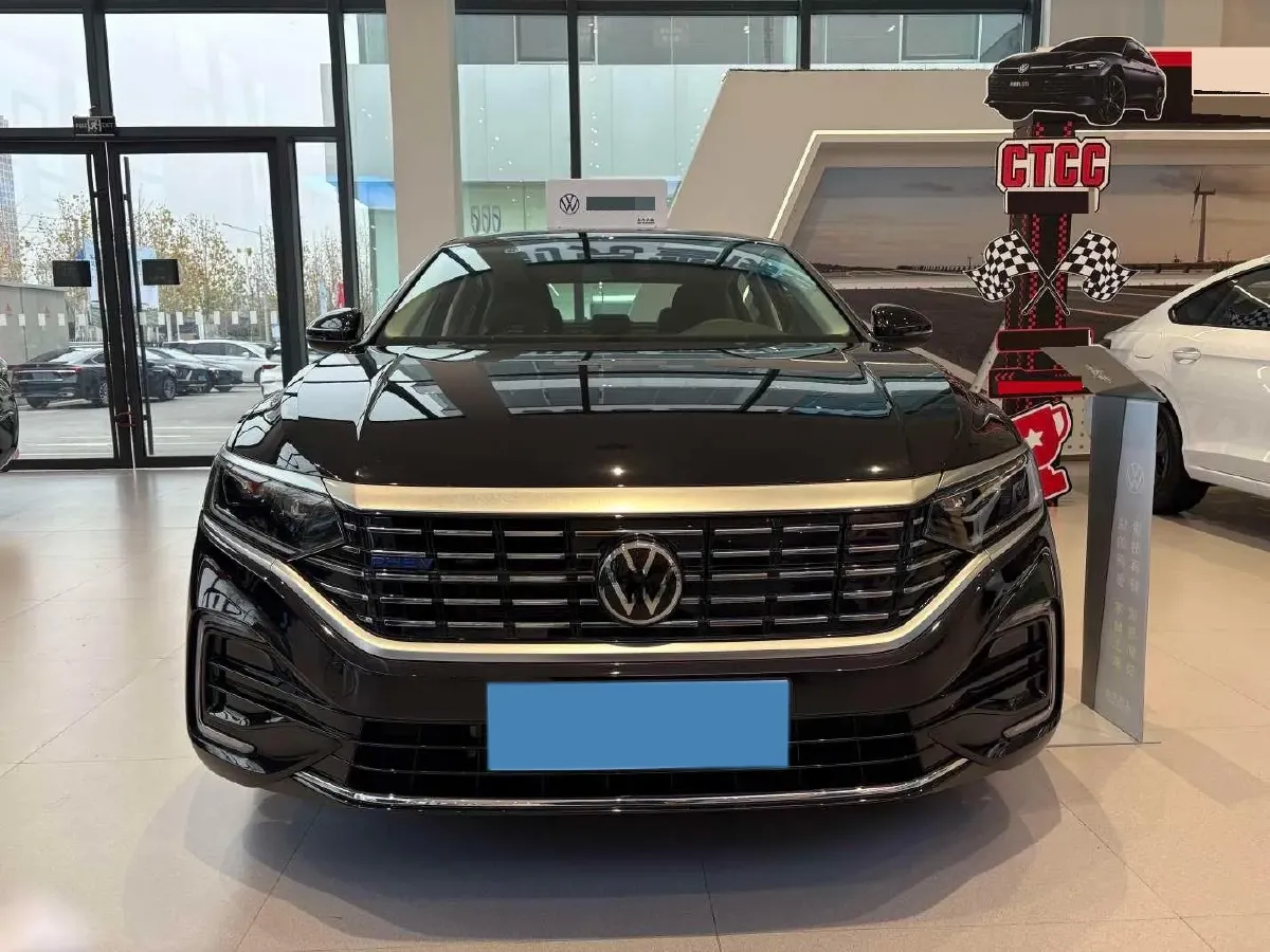 2025 Volkswagen Passat 1.4T 150HP L4 6DCT PHEV,autocango,china used car exporter,china ev exporter,chinese used car exporter,chinese used ev exporter