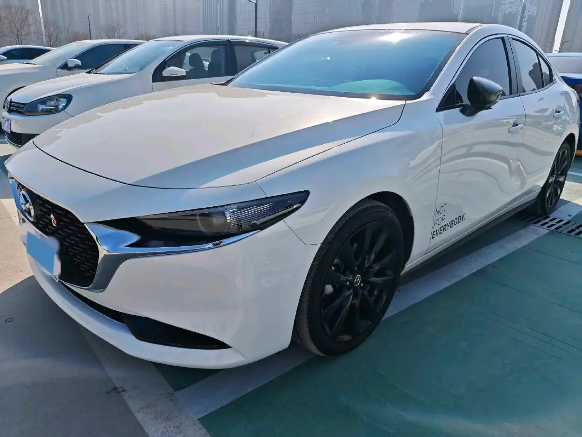 2025 Mazda 3 Axela 2.0L 158HP L4 6AT