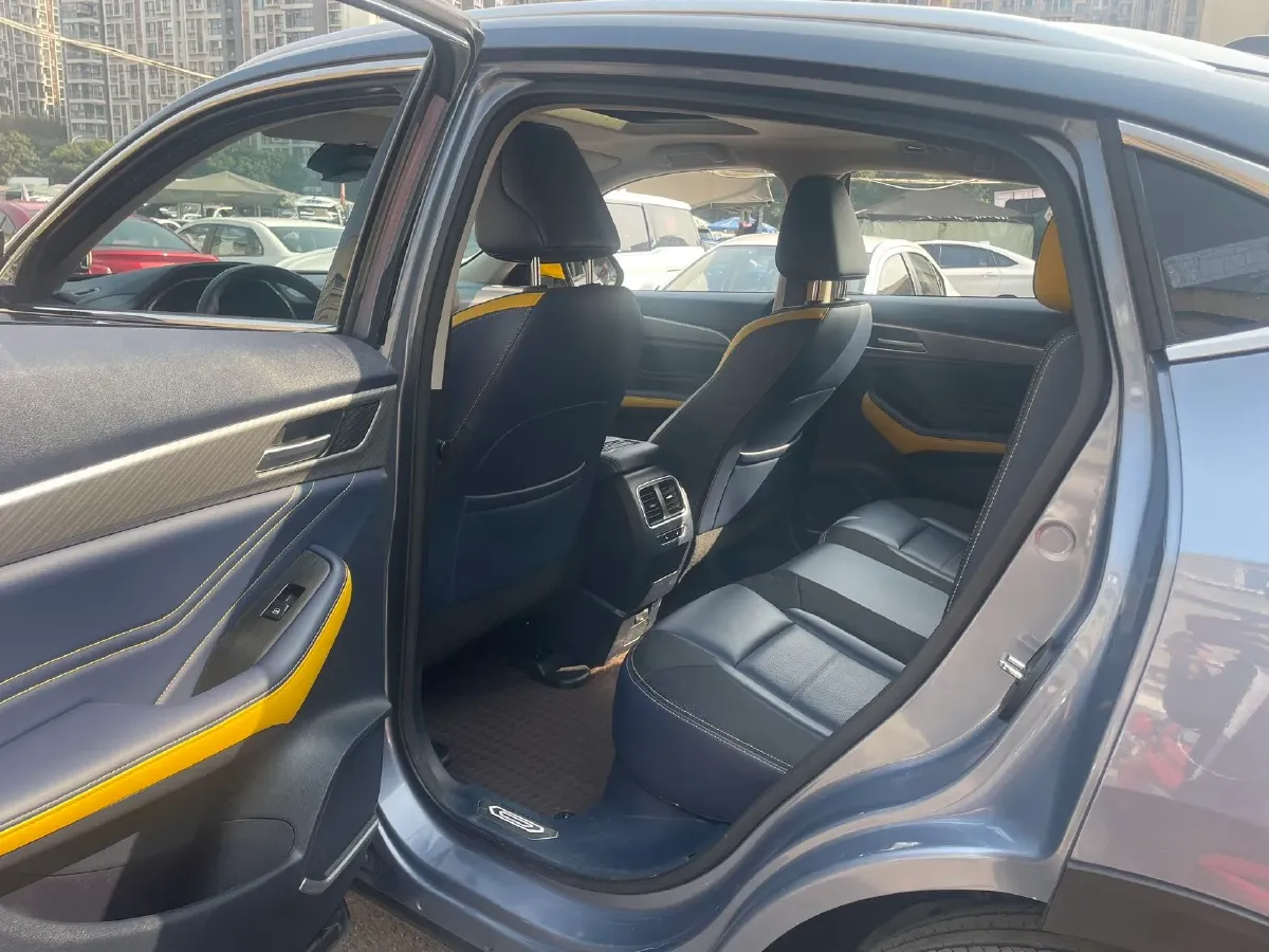 2021 Haval F7 2.0T 224HP L4 7DCT,autocango,china used car exporter,china ev exporter,chinese used car exporter,chinese used ev exporter