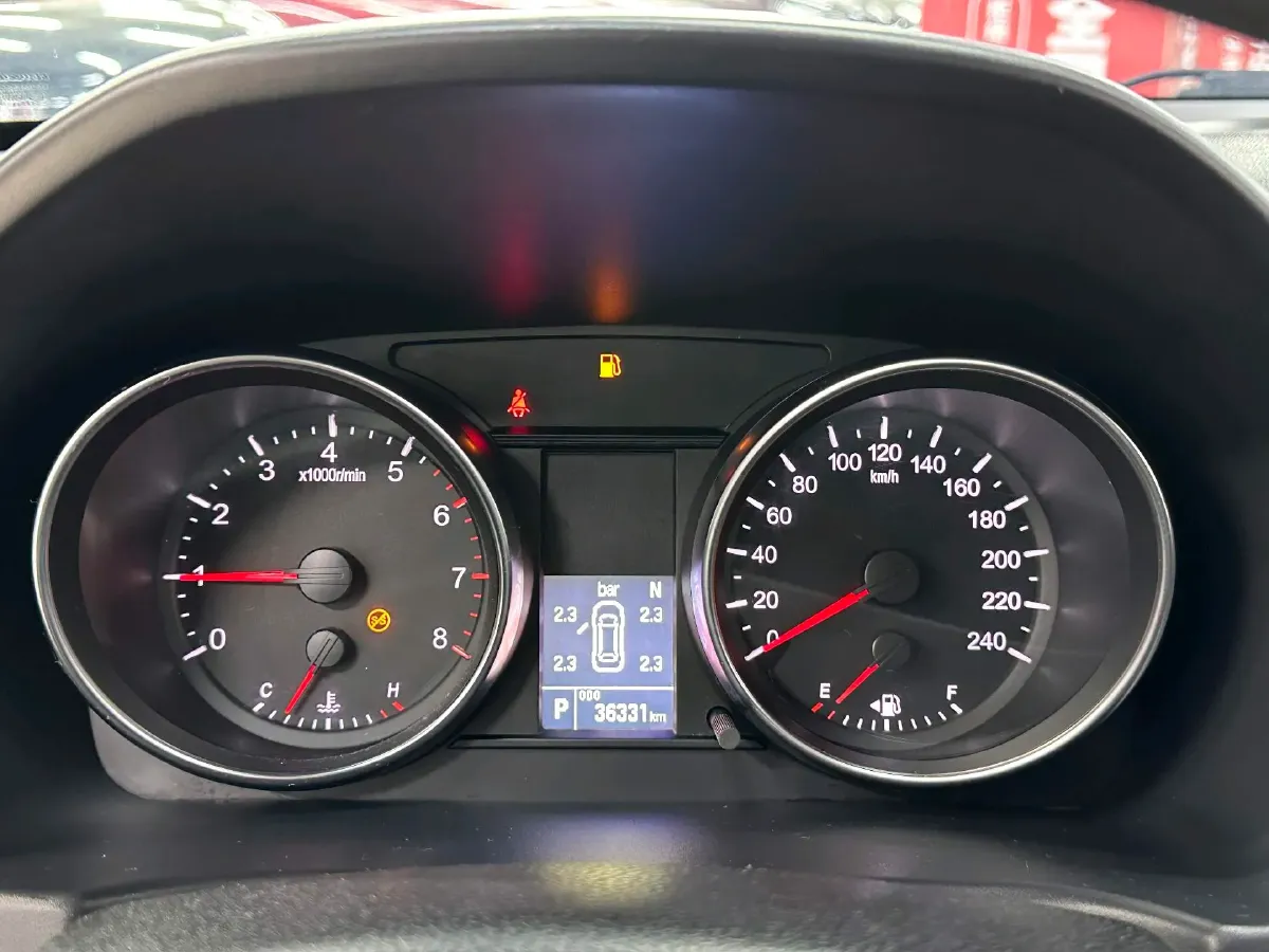 2019 Haval M6 1.5T 150HP L4 7DCT,autocango,china used car exporter,china ev exporter,chinese used car exporter,chinese used ev exporter