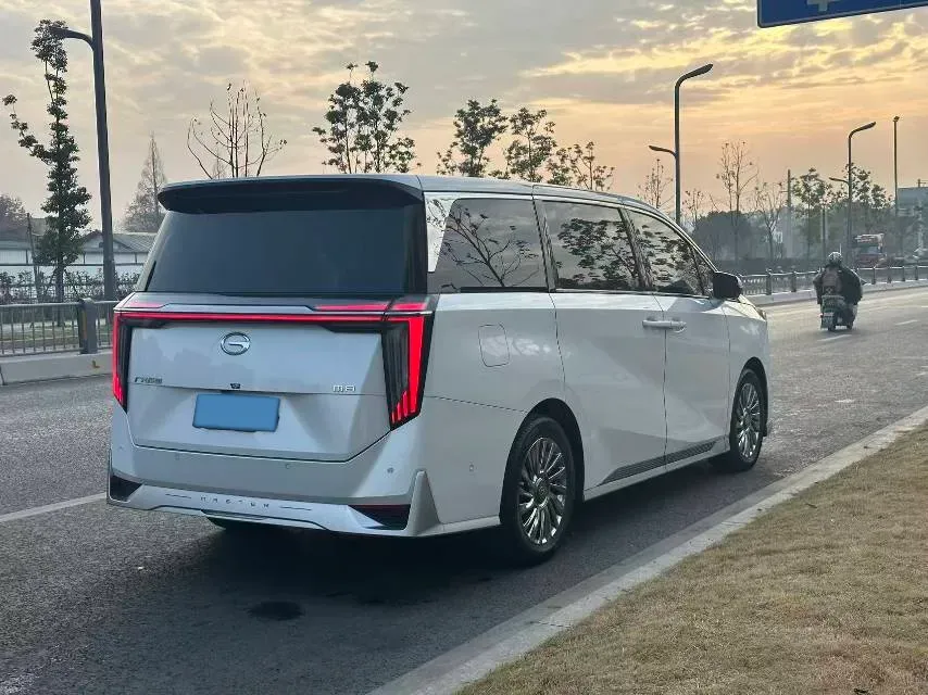 2024 GAC Trumpchi M8 2.0T 252HP L4 8AT,autocango,china used car exporter,china ev exporter,chinese used car exporter,chinese used ev exporter