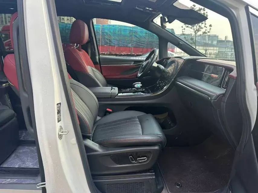 2024 GAC Trumpchi M8 2.0T 252HP L4 8AT,autocango,china used car exporter,china ev exporter,chinese used car exporter,chinese used ev exporter