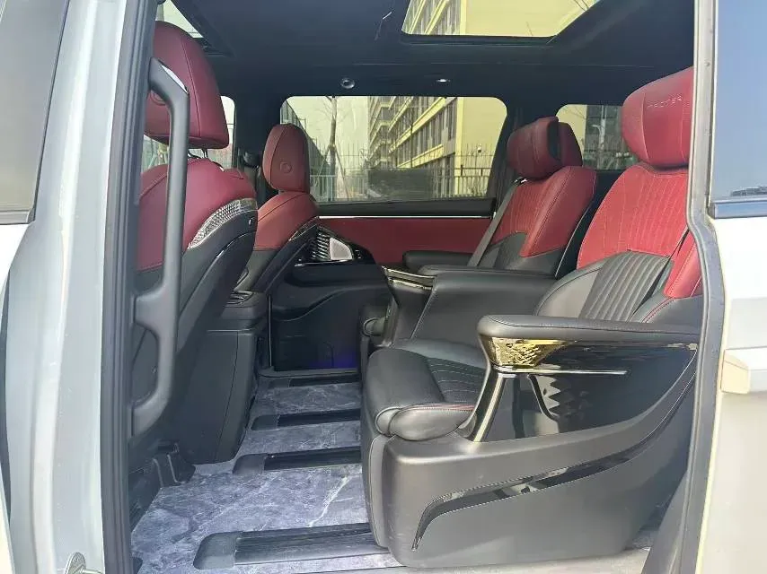 2024 GAC Trumpchi M8 2.0T 252HP L4 8AT,autocango,china used car exporter,china ev exporter,chinese used car exporter,chinese used ev exporter