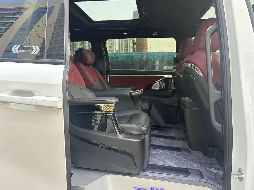 2024 GAC Trumpchi M8 2.0T 252HP L4 8AT,autocango,china used car exporter,china ev exporter,chinese used car exporter,chinese used ev exporter