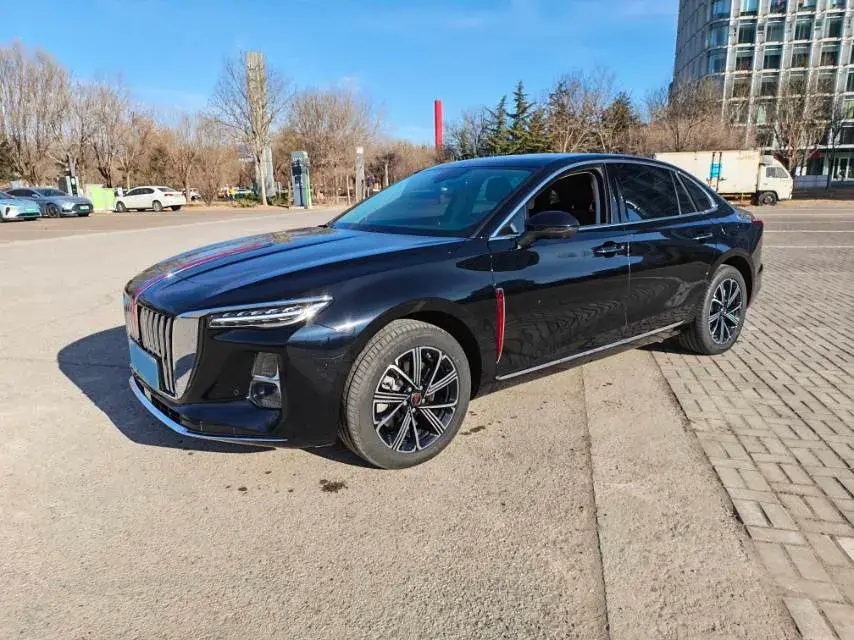 2025 HongQi H5 1.5T 150HP L4 1DHT PHEV