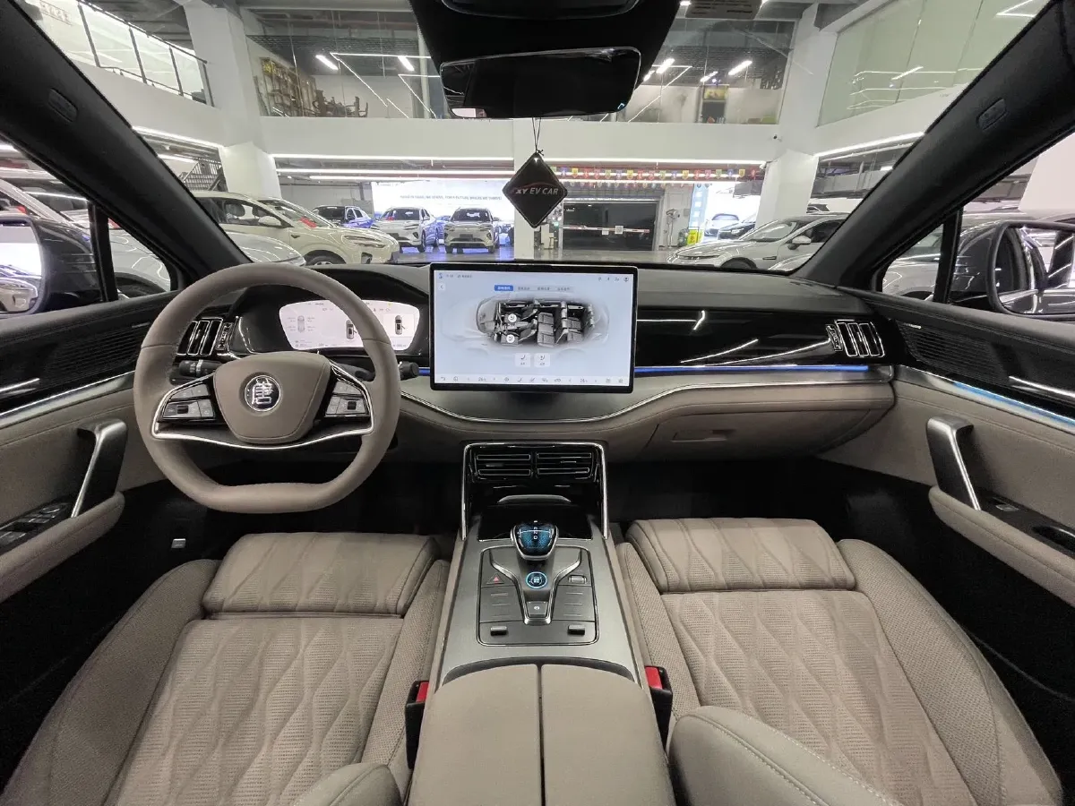 2025 BYD Tang 1.5T 156HP L4 E-CVT PHEV 21.504KWH,autocango,china used car exporter,china ev exporter,chinese used car exporter,chinese used ev exporter