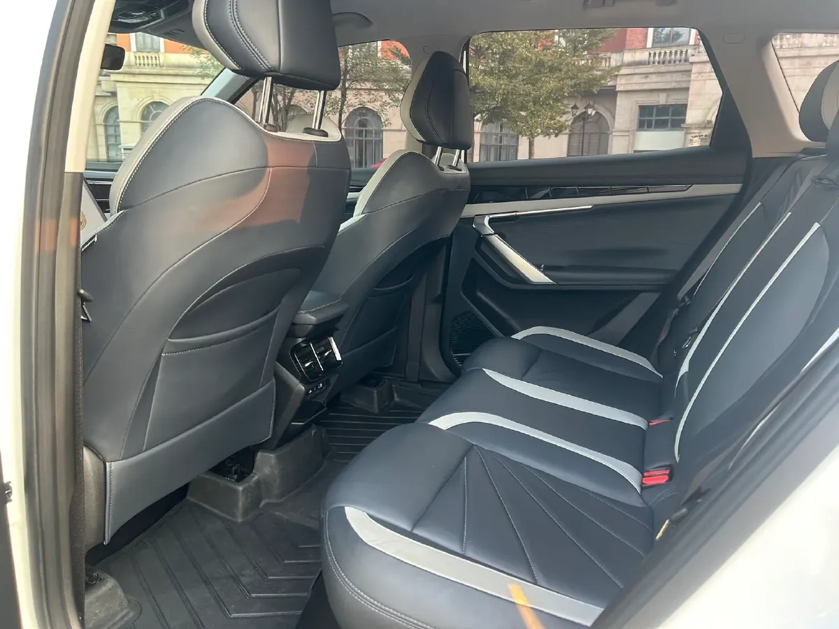 2023 Geely StarRay 1.5T 181HP L4 7DCT,autocango,china used car exporter,china ev exporter,chinese used car exporter,chinese used ev exporter