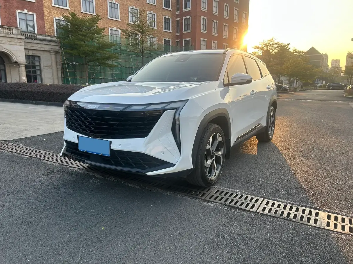 2023 Geely StarRay 1.5T 181HP L4 7DCT