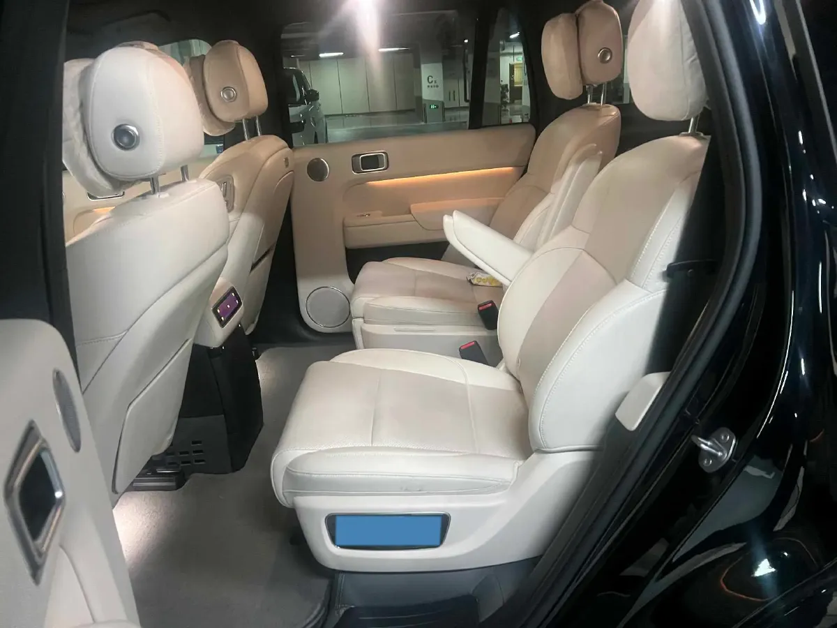 2024 Li L9 Range Extended 154HP REEV 52.3KWH,autocango,china used car exporter,china ev exporter,chinese used car exporter,chinese used ev exporter