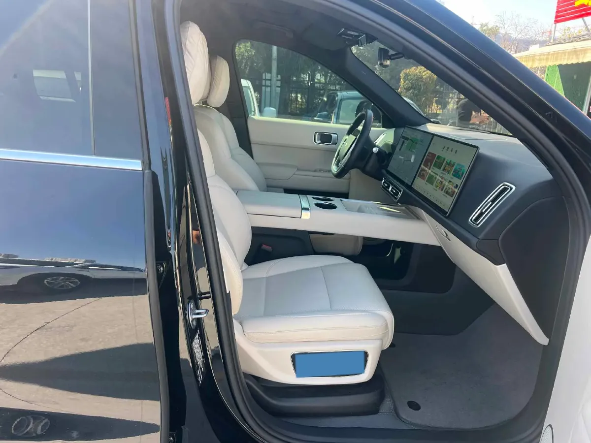 2024 Li L9 Range Extended 154HP REEV 52.3KWH,autocango,china used car exporter,china ev exporter,chinese used car exporter,chinese used ev exporter
