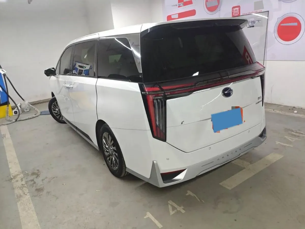 2023 GAC Trumpchi M8 2.0T 190HP L4 E-CVT Hybrid,autocango,china used car exporter,china ev exporter,chinese used car exporter,chinese used ev exporter