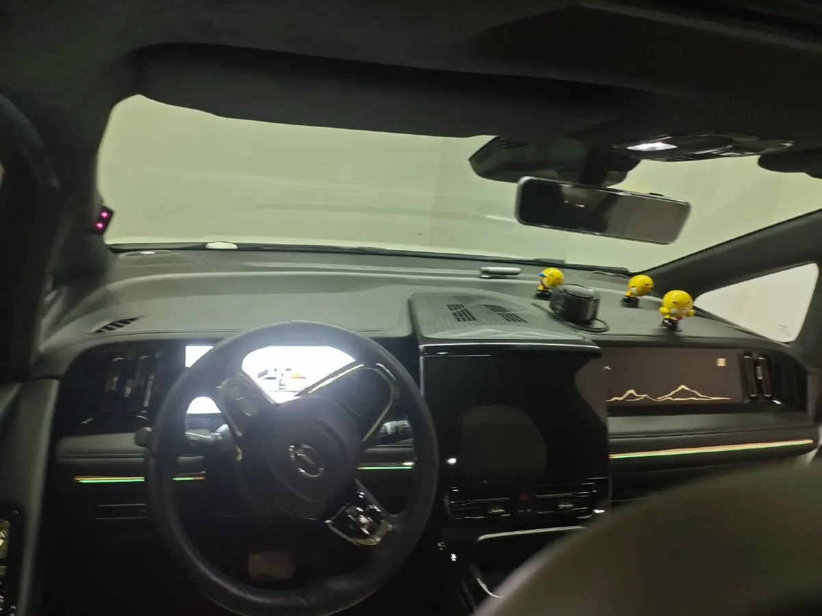 2023 GAC Trumpchi M8 2.0T 190HP L4 E-CVT Hybrid,autocango,china used car exporter,china ev exporter,chinese used car exporter,chinese used ev exporter