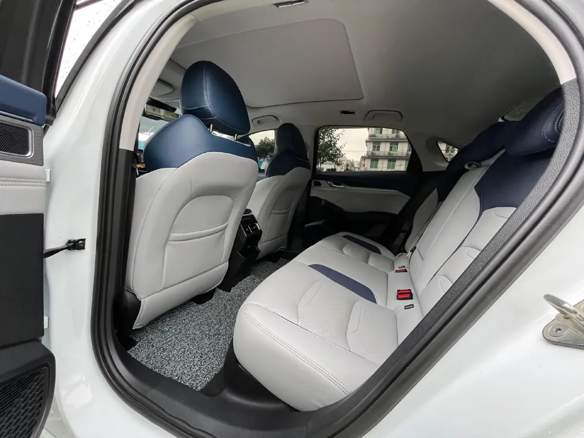 2021 Geely Preface 2.0T 190HP L4 7DCT,autocango,china used car exporter,china ev exporter,chinese used car exporter,chinese used ev exporter