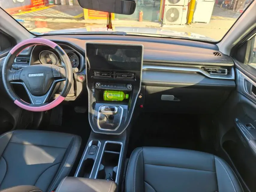 2021 Haval M6 1.5T 150HP L4 7DCT,autocango,china used car exporter,china ev exporter,chinese used car exporter,chinese used ev exporter