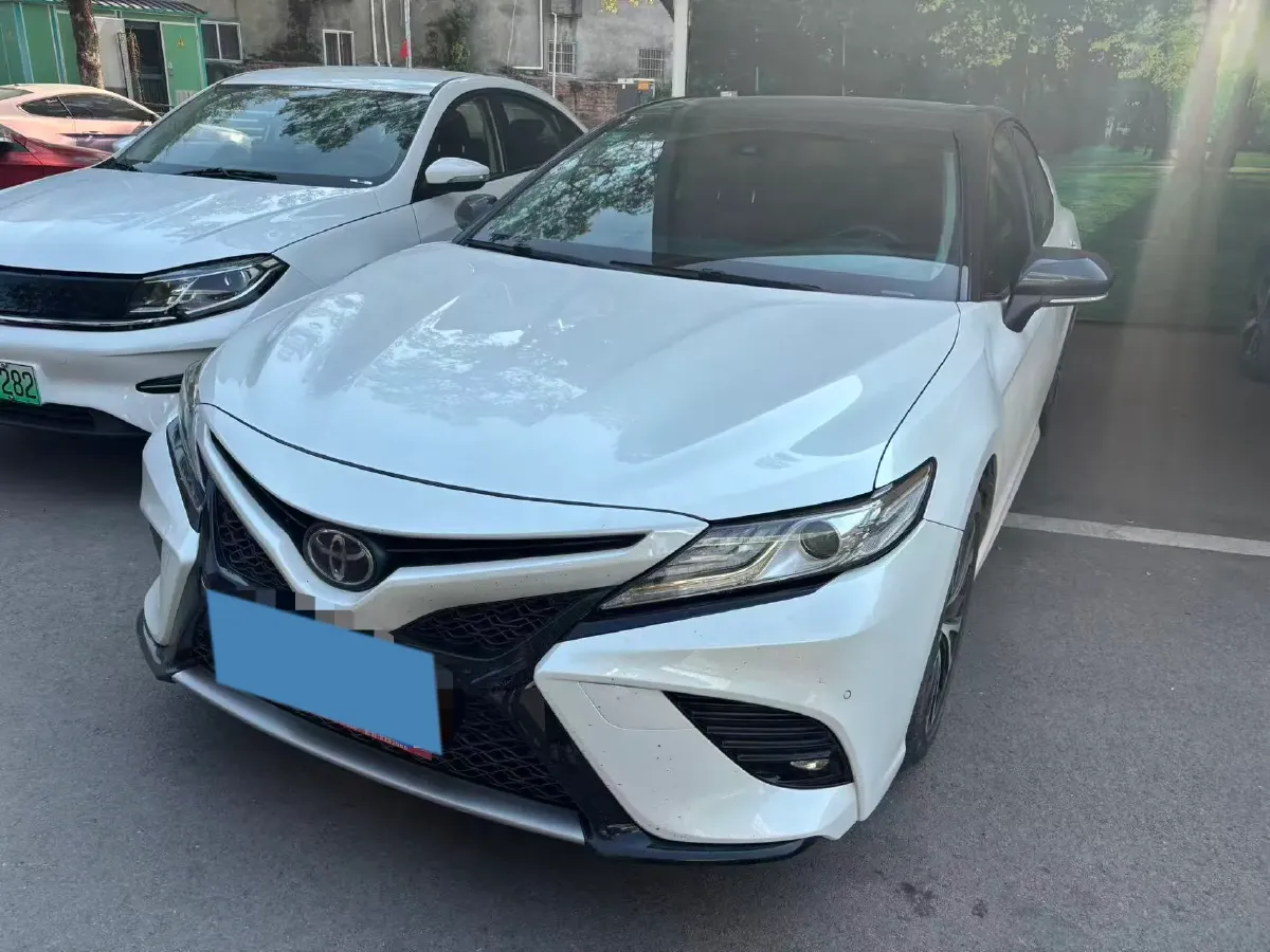 2019 Toyota Camry 2.5L 209HP L4 8AT,autocango,china used car exporter,china ev exporter,chinese used car exporter,chinese used ev exporter