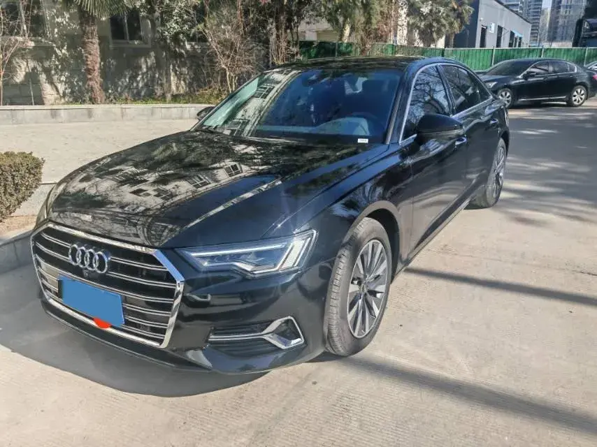 2024 Audi A6L 2.0T 245HP L4 7DCT